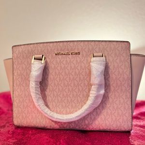 Love it or let it go! ☺️💕🫶🏻